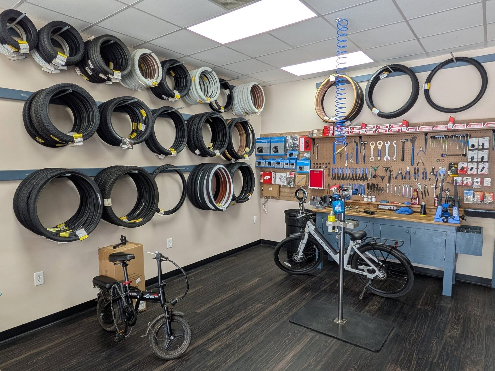 Tires and repair workbench